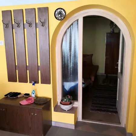 Apartment Nagymama Hazikoja Tiszasas