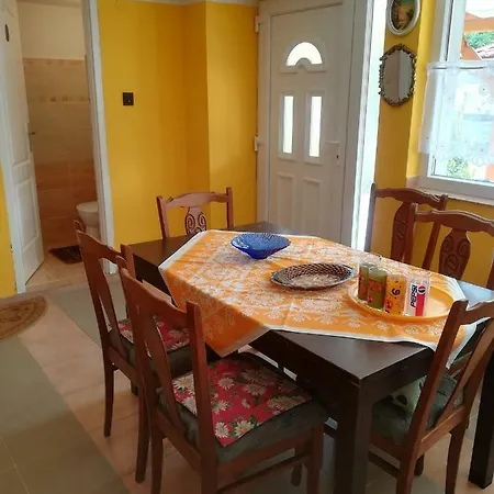 Apartament Nagymama Hazikoja