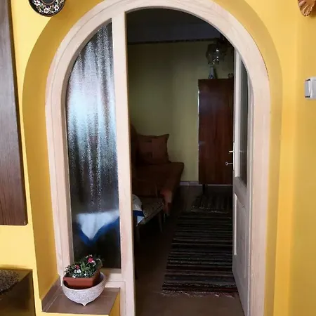 Nagymama Hazikoja *